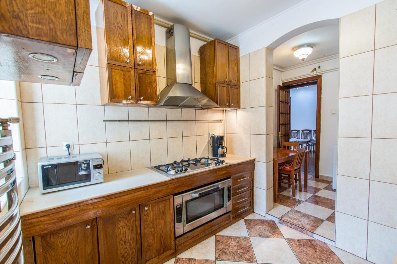 Apartment Faryna Bucarest Esterno foto