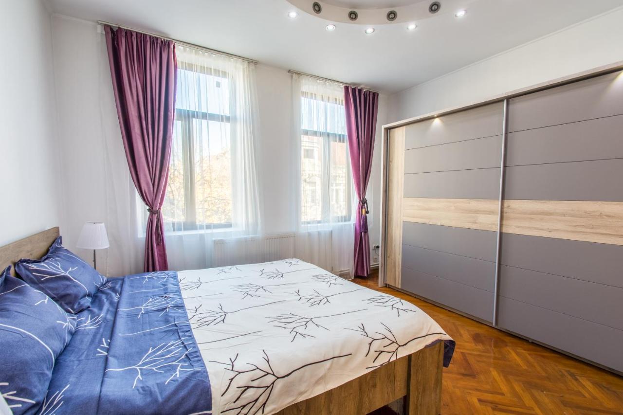 Apartment Faryna Bucarest Esterno foto